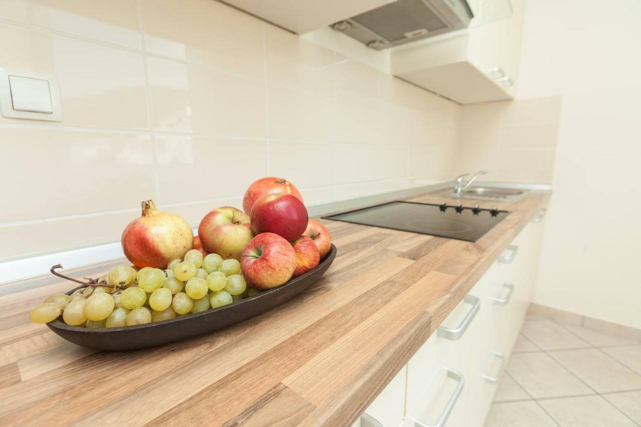 בול Alpeza Apartments מראה חיצוני תמונה